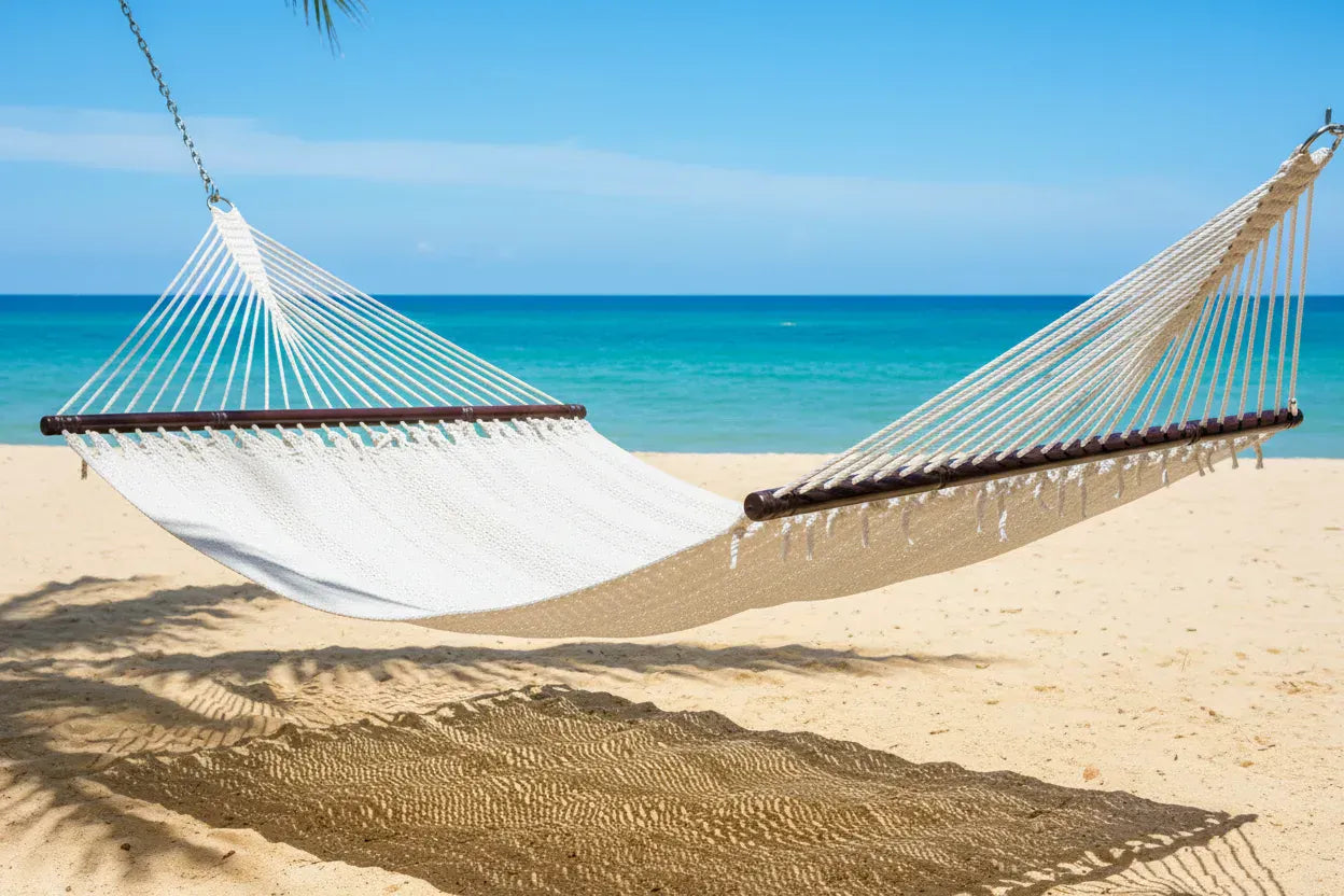 Hamac Univers Hammock Bundle Ensemble Hamac Ultime pour le Jardin – Hamac Deluxe en Corde de Polyester avec Support 3 Poutres, Porte-Gobelet et Sac de Transport