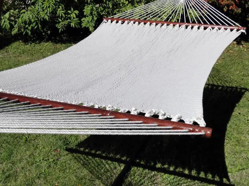 Hamac Univers Hammock Bundle Ensemble Hamac Ultime pour le Jardin – Hamac Deluxe en Corde de Polyester avec Support 3 Poutres, Porte-Gobelet et Sac de Transport