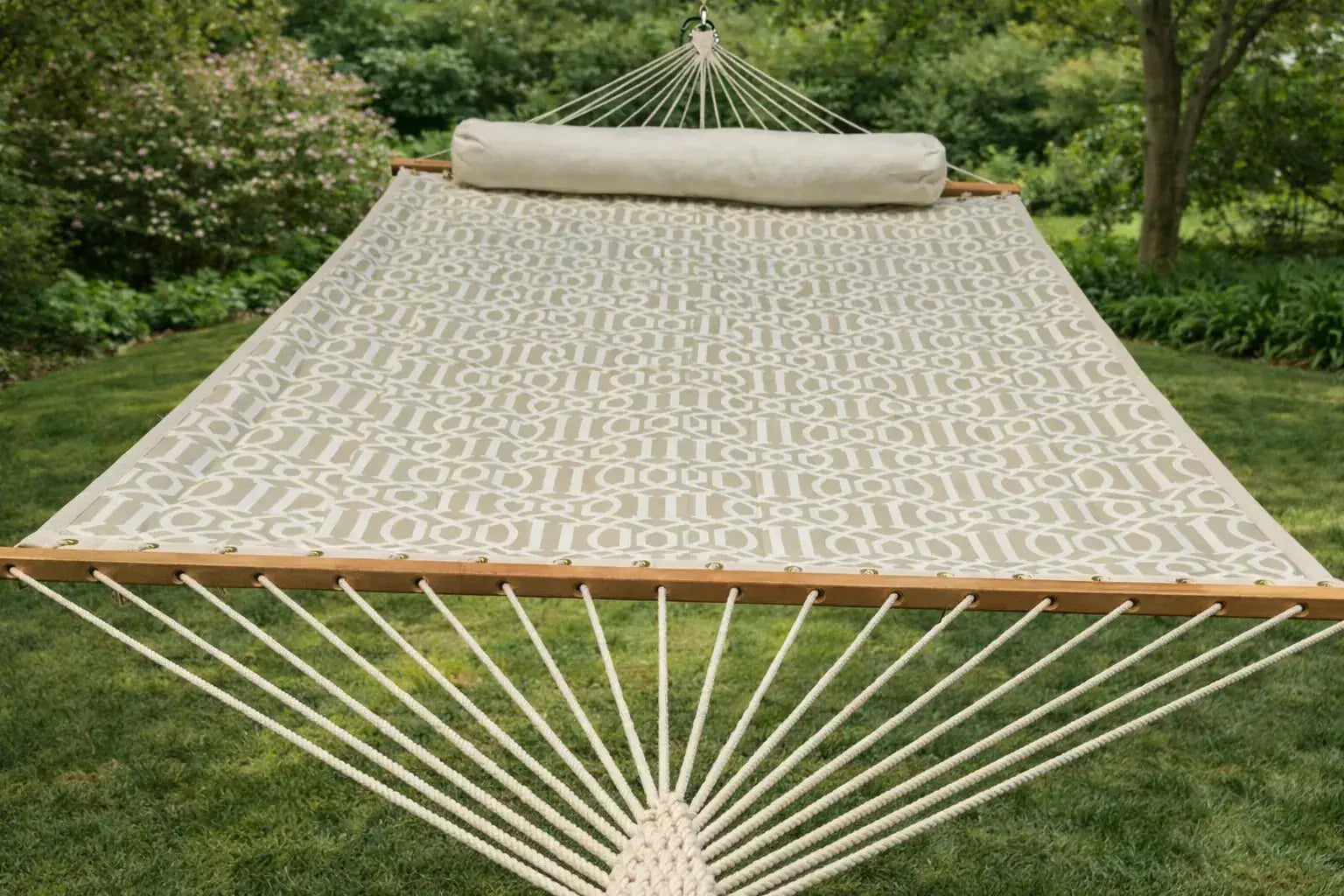 Hamac Univers Hamacs Hamac matelassé de luxe avec oreiller QHD-COUNTRY