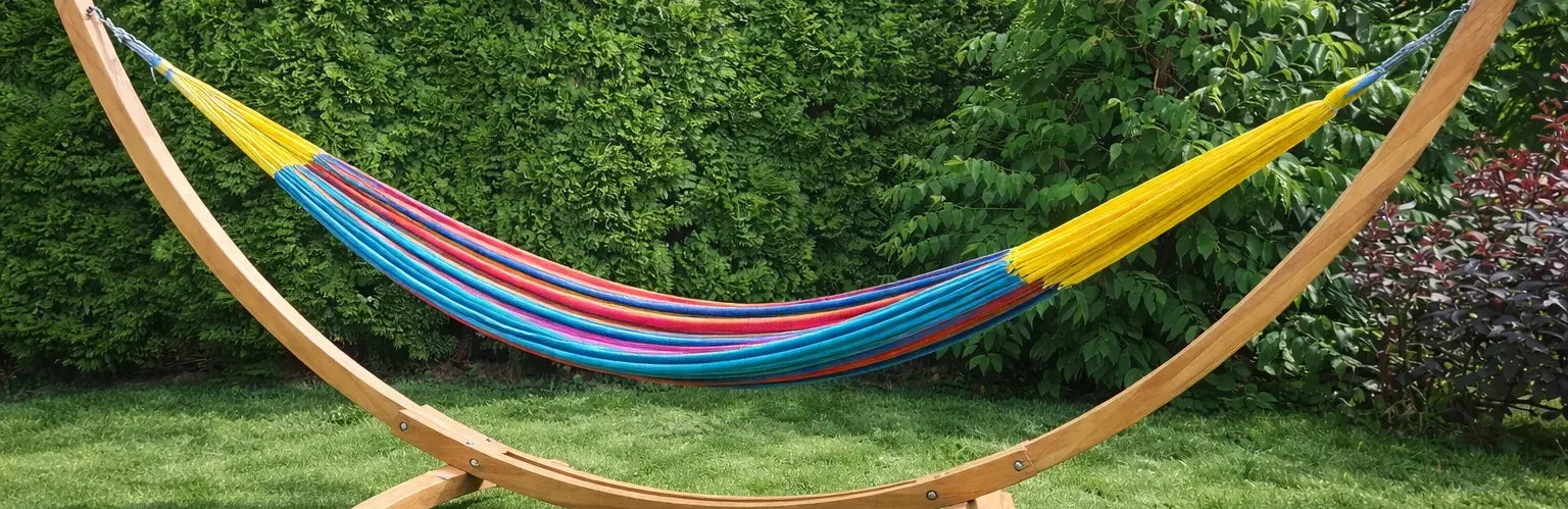 Hamacs traditionnels de corde en maille tissée avec Supports