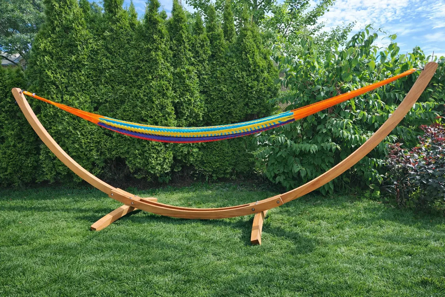 Hamac Univers Supports pour Hamacs eucalyptus Support pour hamac haut de gamme en bois d'eucalyptus – Structure d'extérieur durable 642135811924 E-HS